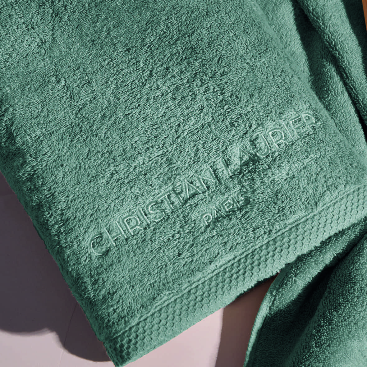 Drap de bain coton peigné LT - Oasis Vert bouteille - 100 x 150 cm – Image 2