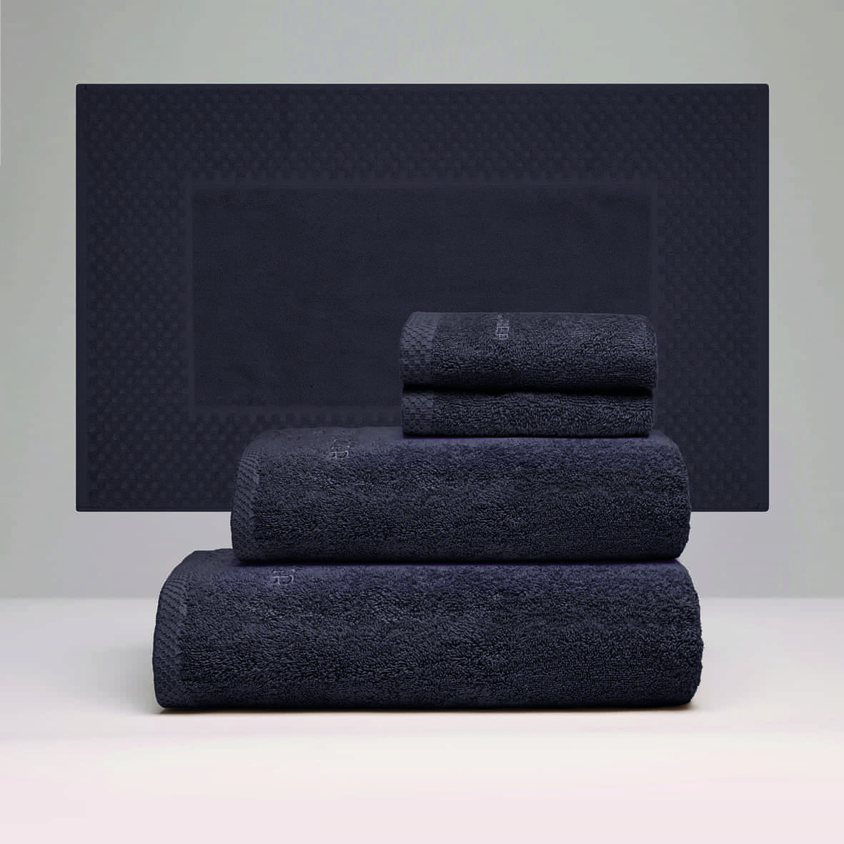 Ensemble complet de linge de bain coton peigné LT - Oasis Gris foncé - 50 x 100 cm + 70 x 140 cm + 2 x (30 x 30 cm) + 50 x 70 cm