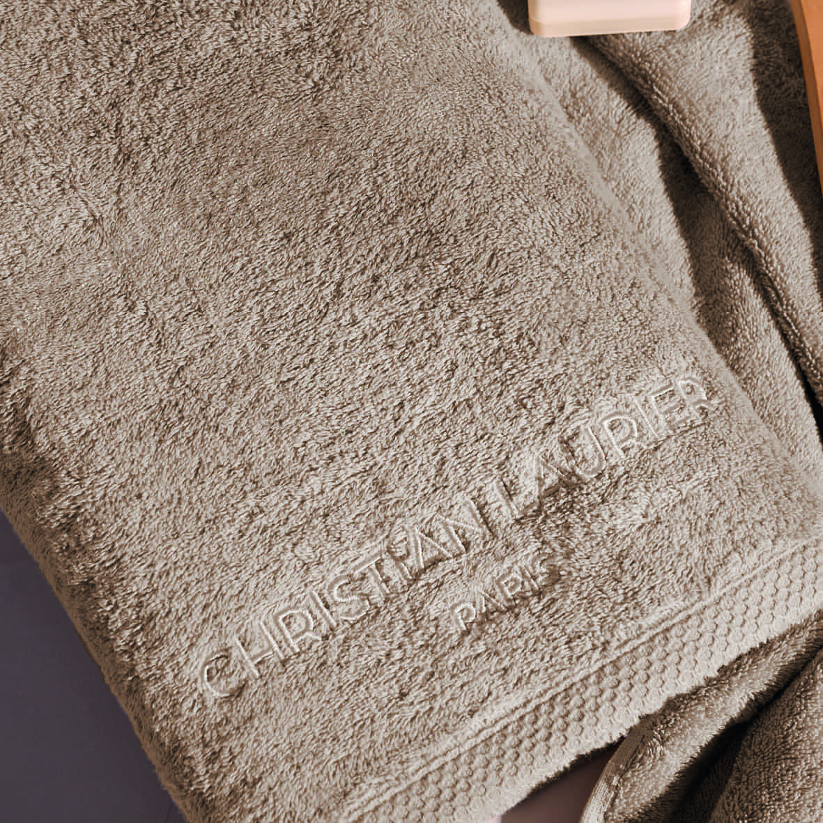 Drap de bain coton peigné LT - Oasis Taupe - 2 x (70 x 140 cm) – Image 3